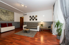 Flaminia 36 Luxury Home